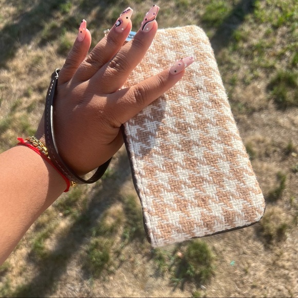 Coach Hampton Houndstooth Wool suede cream brown Wristlet vintage - Picture 3 of 4